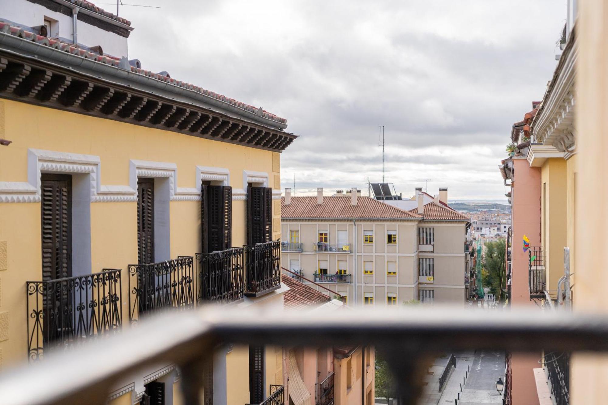 Appartement Grande En Lavapies Alquiler Temporal Madrid